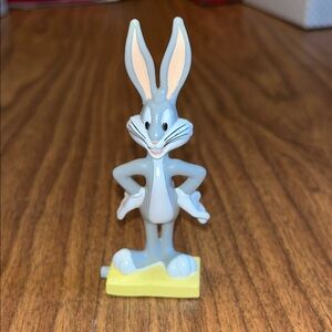 Warner Bros. Vintage Bugs Bunny.